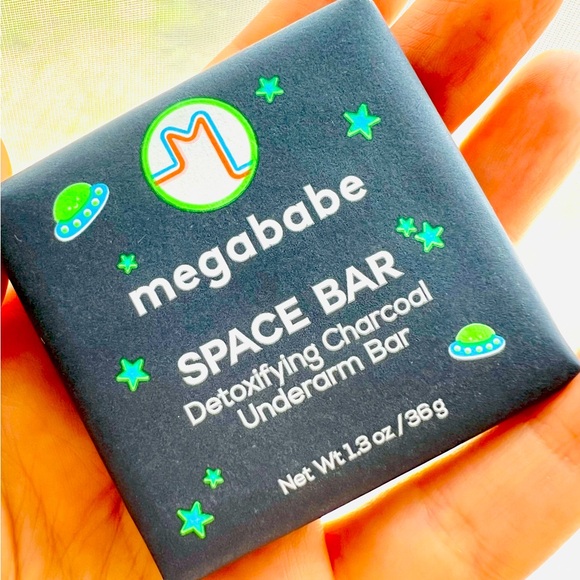 5 for 25⚡️Megababe Space Bar Detoxifying Charcoal Underarm Bar 36g - Picture 5 of 6